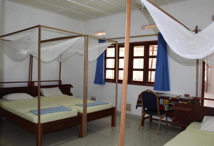 Standard Triple Room with Terrace, Centre Lucien Botovasoa