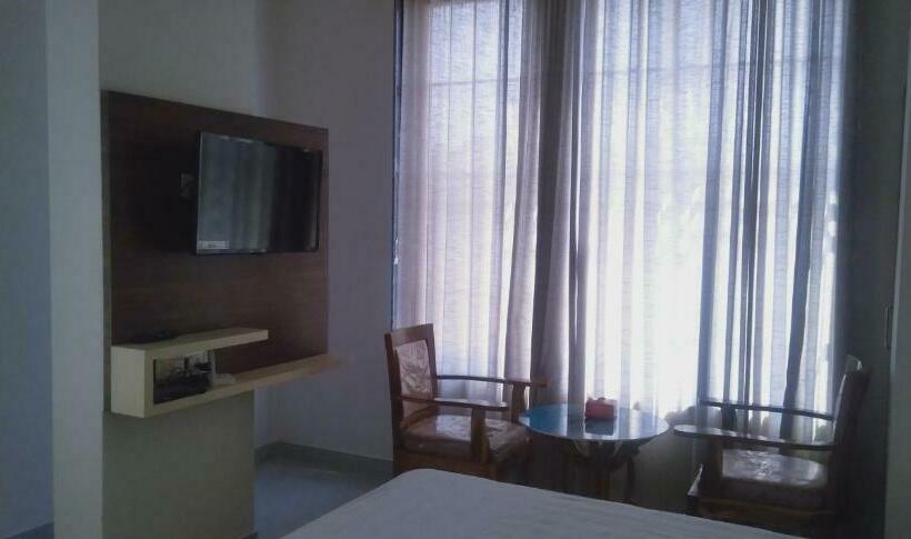 Номер Deluxe, Success Residency