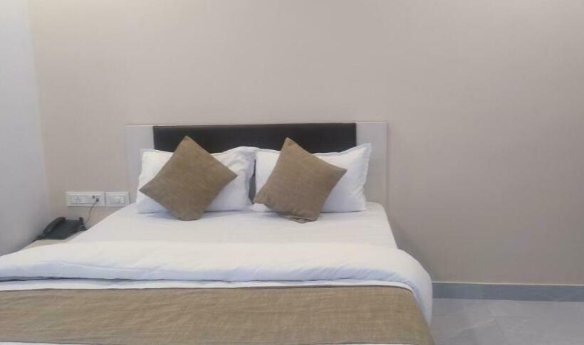 豪华房间, Success Residency