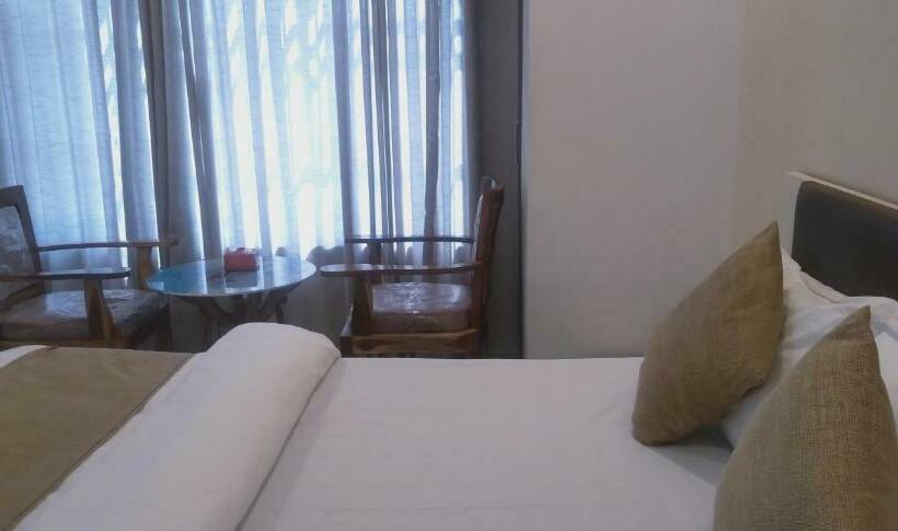 豪华房间, Success Residency