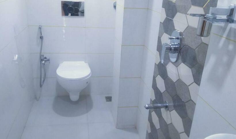 豪华房间, Success Residency