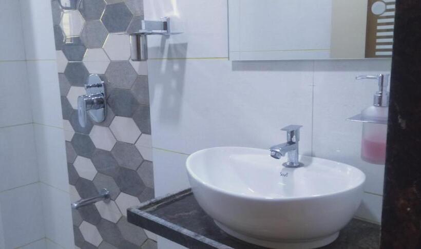 豪华房间, Success Residency