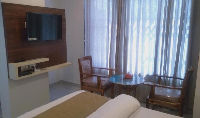 豪华房间, Success Residency