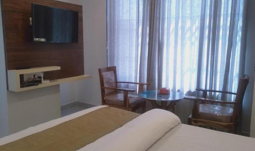 Номер Deluxe, Success Residency