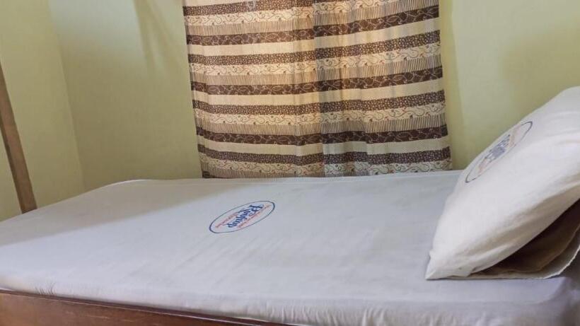 اتاق استاندارد, New Mahrus Hotel & Rooftop Restaurant