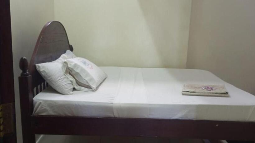 اتاق استاندارد, New Mahrus Hotel & Rooftop Restaurant