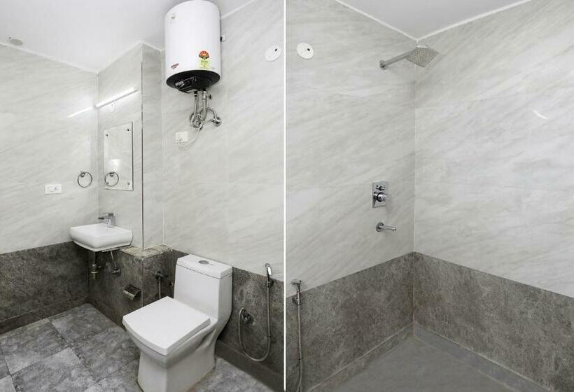 غرفة كلاسيكية ثلاثية, Collection O Hotel Residency Near Dwarka Sector 21 Metro Station