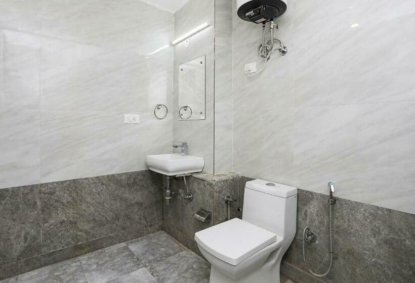 غرفة كلاسيكية ثلاثية, Collection O Hotel Residency Near Dwarka Sector 21 Metro Station