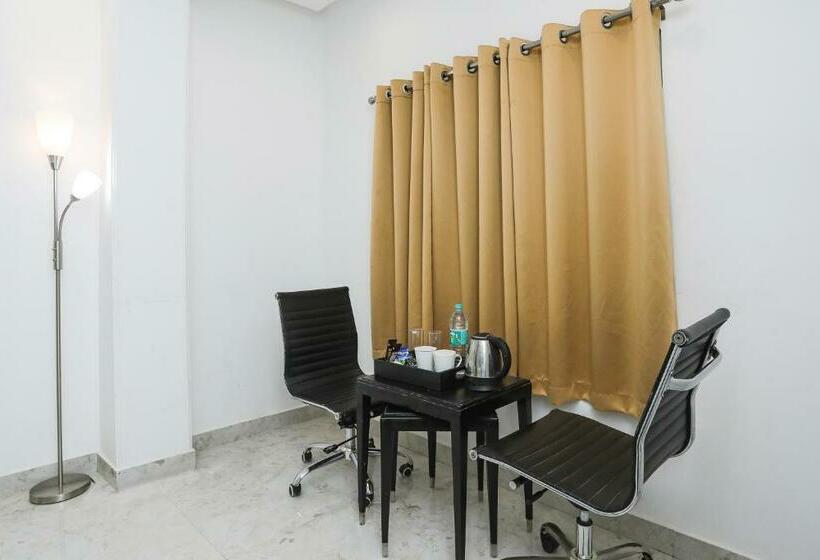غرفة كلاسيكية ثلاثية, Collection O Hotel Residency Near Dwarka Sector 21 Metro Station