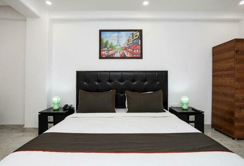 غرفة كلاسيكية ثلاثية, Collection O Hotel Residency Near Dwarka Sector 21 Metro Station