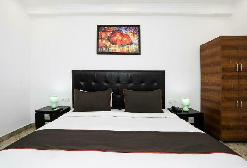 غرفة كلاسيكية ثلاثية, Collection O Hotel Residency Near Dwarka Sector 21 Metro Station