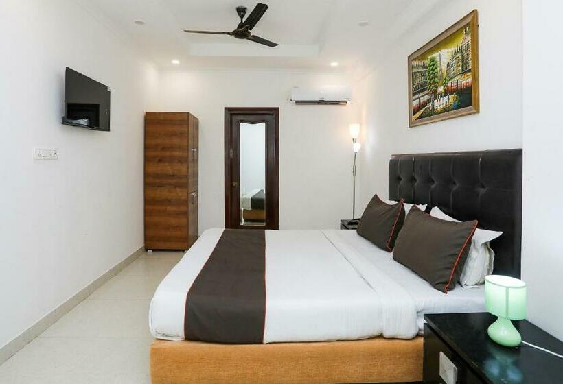 غرفة كلاسيكية ثلاثية, Collection O Hotel Residency Near Dwarka Sector 21 Metro Station