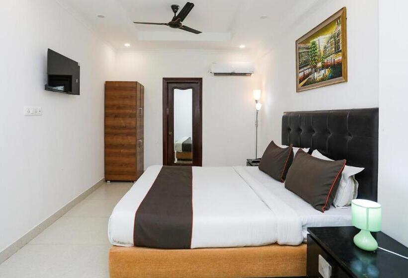 غرفة كلاسيكية ثلاثية, Collection O Hotel Residency Near Dwarka Sector 21 Metro Station