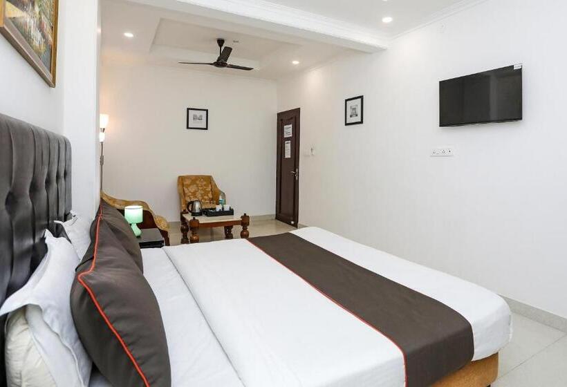 غرفة كلاسيكية ثلاثية, Collection O Hotel Residency Near Dwarka Sector 21 Metro Station
