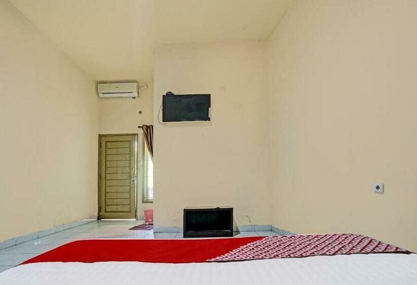 חדר דלוקס, Oyo 91873 Nugraha Kost