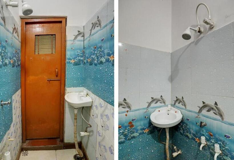 Quarto Triplo Clássico, Pop 70207  Raghav Residency