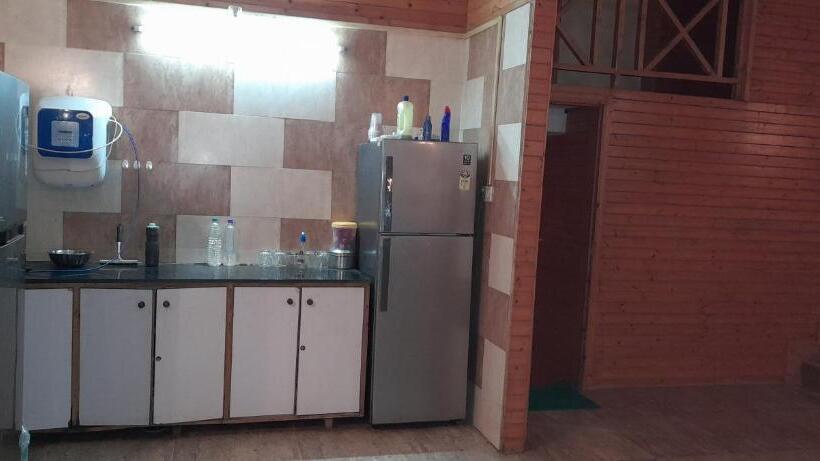 غرفة قياسية, The Wood Beach House