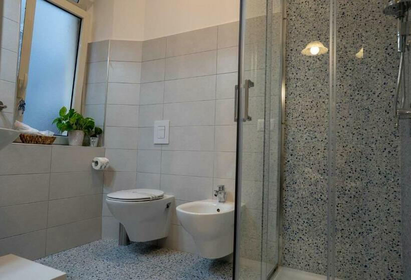 Номер Стандарт, Vico 11