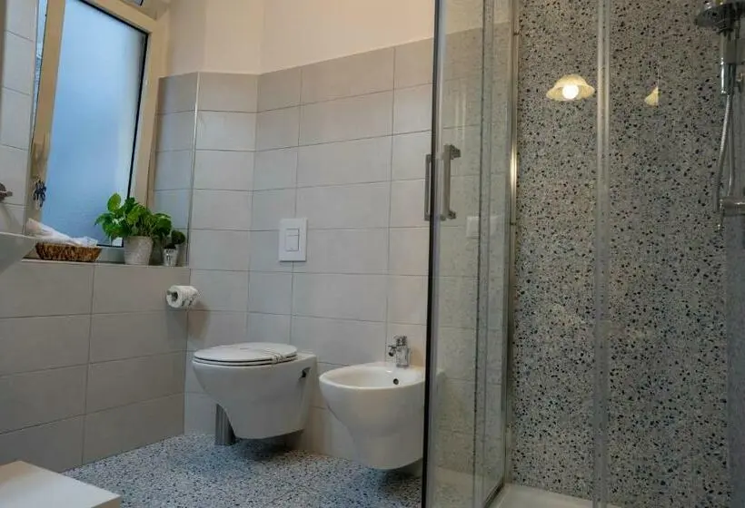 Standard-huone, Vico 11