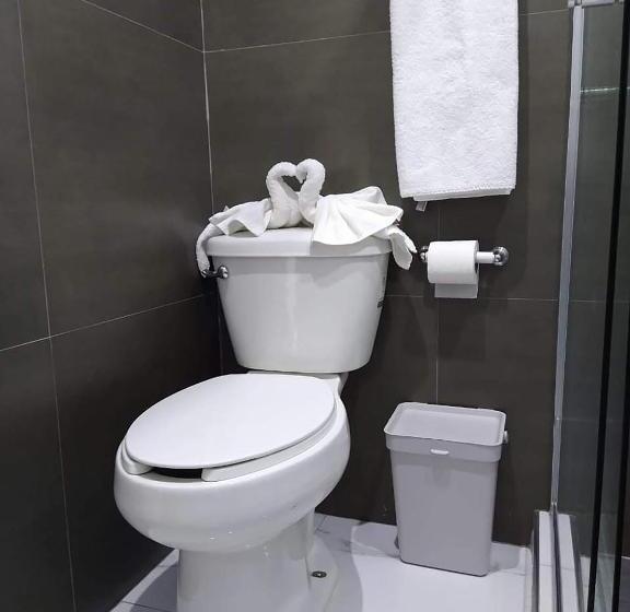 غرفة قياسية فردية, 653