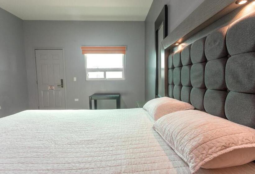 غرفة قياسية فردية, 653