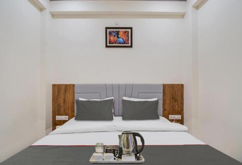 חדר קלאסי לשלושה, Fabhotel Infinity Blue