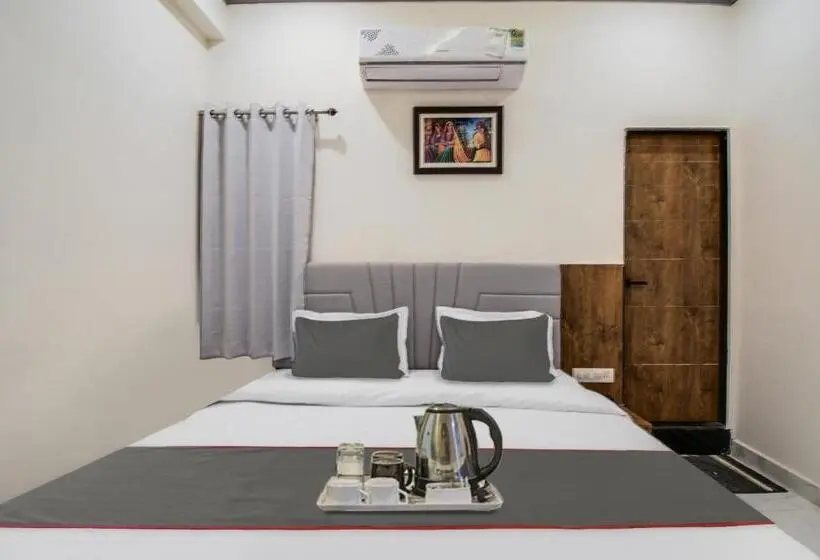3 Bett Klassisches Zimmer, Fabhotel Infinity Blue