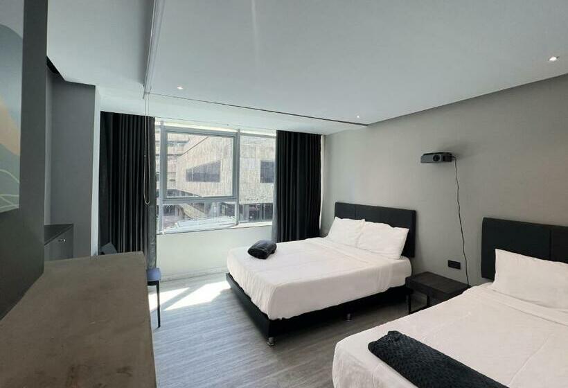 اتاق لوکس سه تخته, Htl