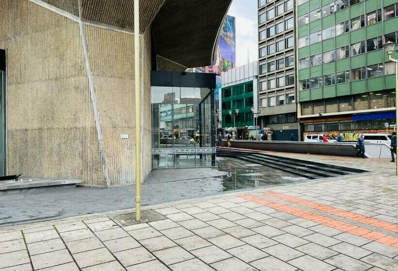 اتاق لوکس, Htl