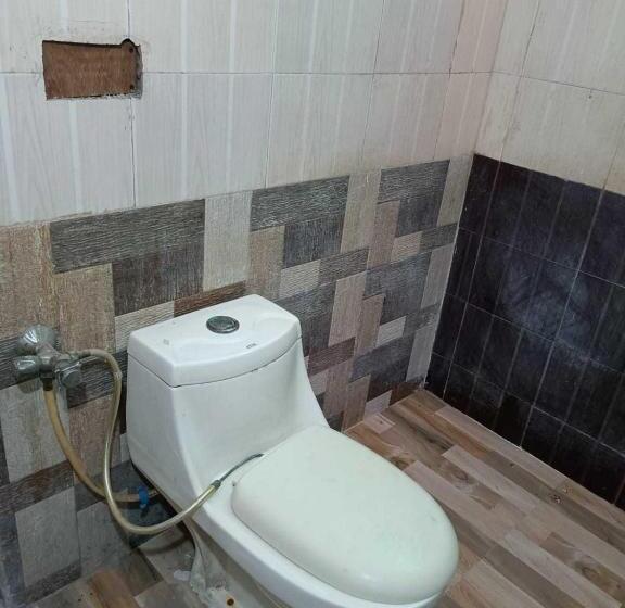 Quarto Triplo Clássico, Oyo 70190 Diamond Inn