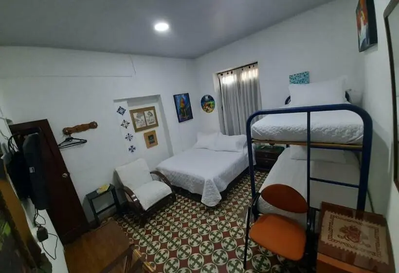 スタンダード４人部屋, Posada Turística La Ceiba