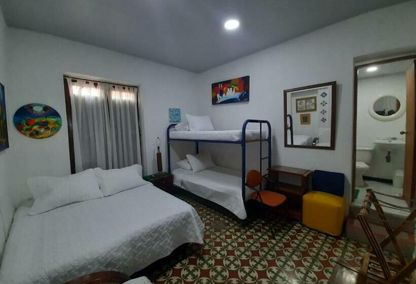 غرفة قياسية رباعية, Posada Turística La Ceiba