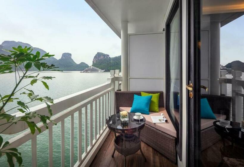 اتاق اجرایی, Verdure Lotus Classic Cruise