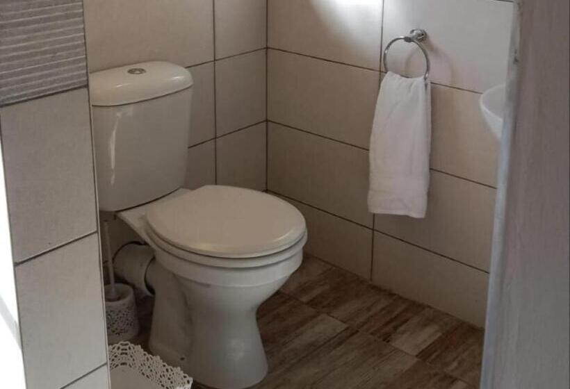 اتاق راحتی, Hopslot Villa