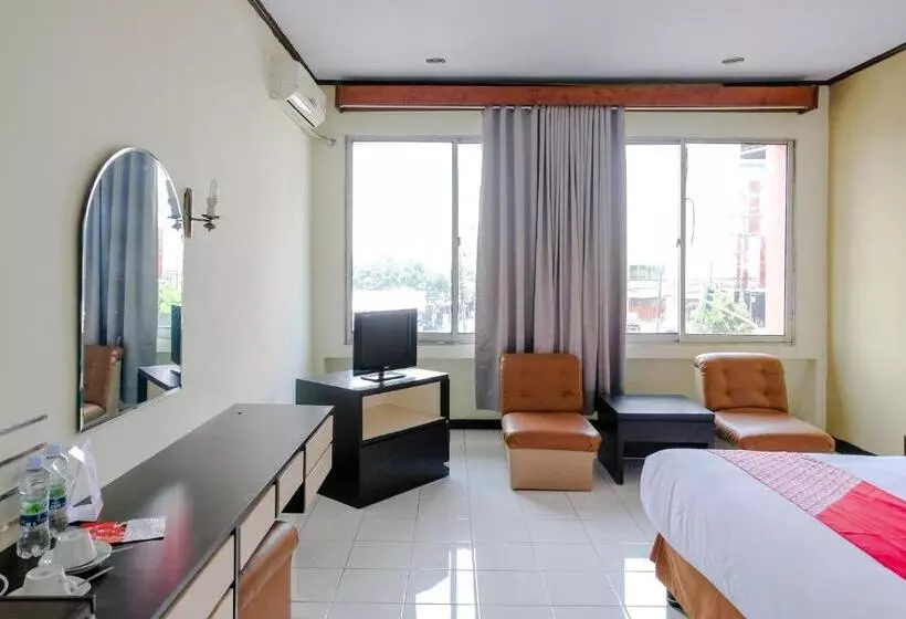 Deluxe Zimmer, Bandung Permai Hotel Jember
