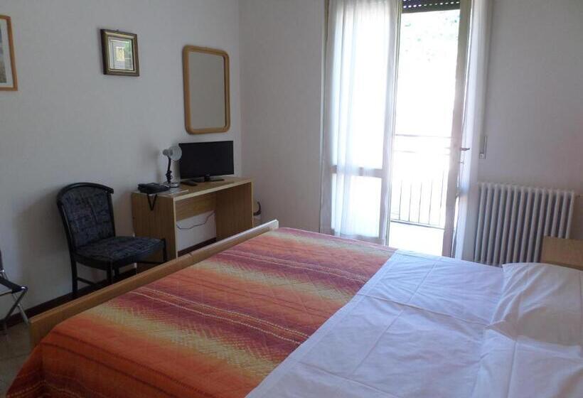 标准间带阳台, Garnì Capinera