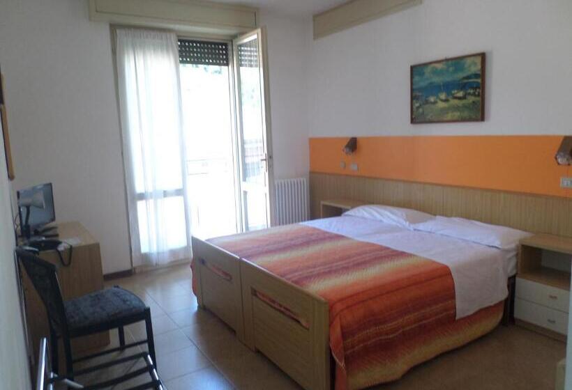 标准间带阳台, Garnì Capinera