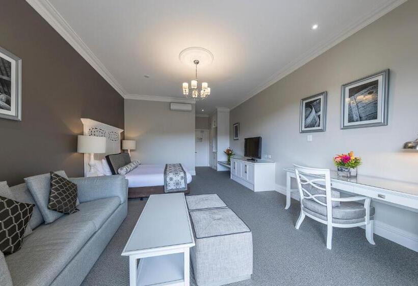 جناح سرير كينج, Grand Mercure Basildene Manor