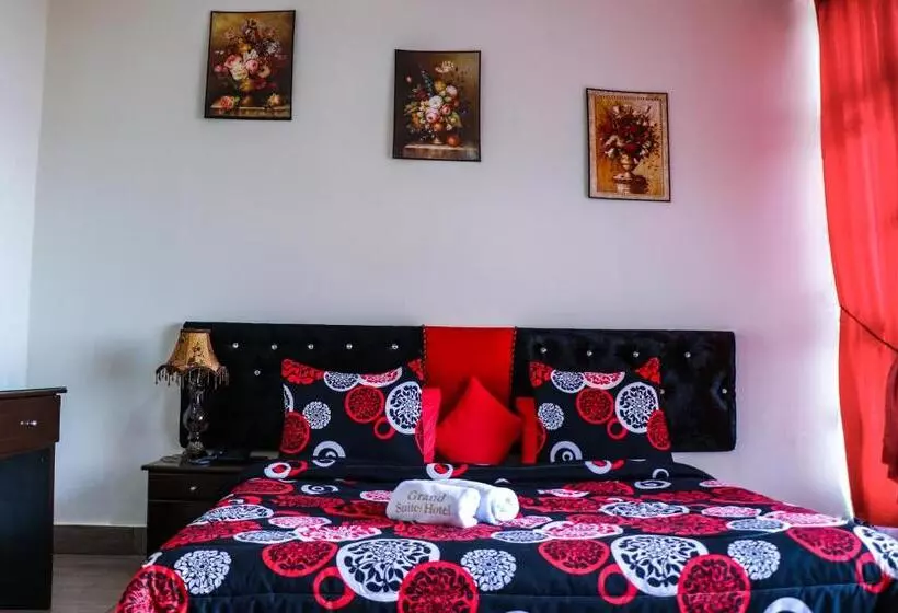سوییت جونیور با چشم‌انداز دریا, Grand Suites