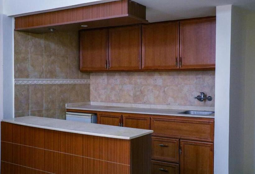 سوییت جونیور با چشم‌انداز دریا, Grand Suites