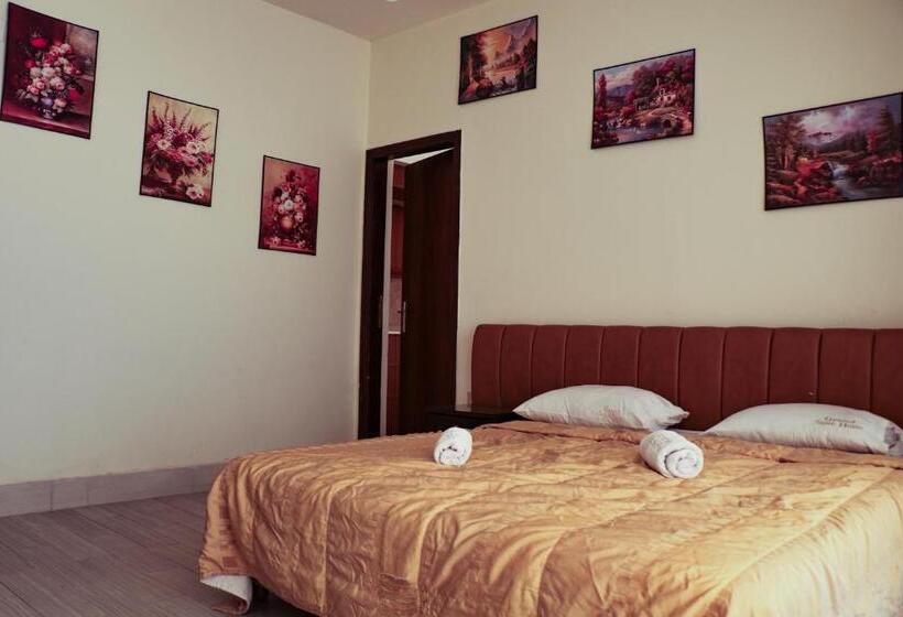 سوییت جونیور با چشم‌انداز دریا, Grand Suites
