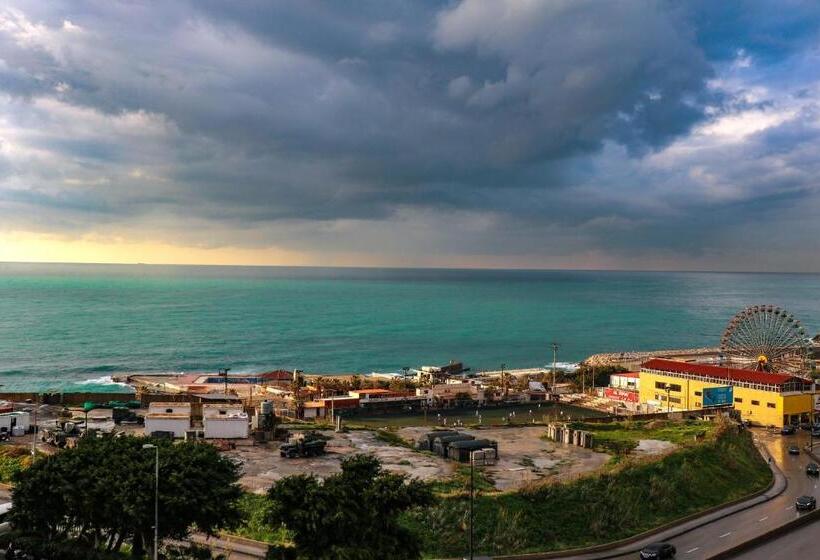 اتاق استاندارد یک نفره با چشم‌انداز دریا, Grand Suites