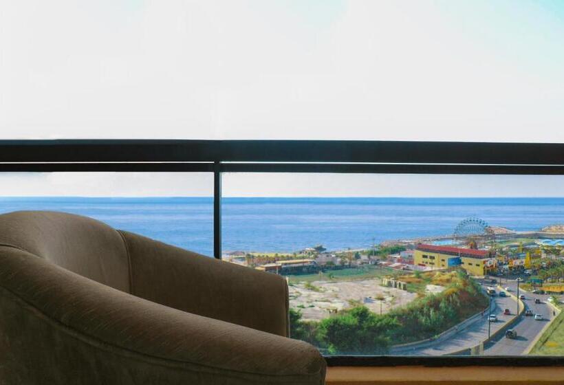 اتاق استاندارد یک نفره با چشم‌انداز دریا, Grand Suites