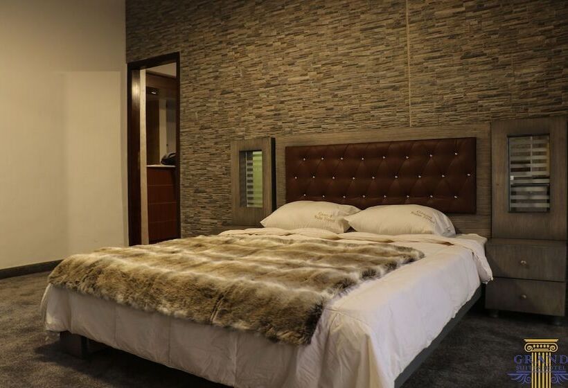 اتاق لوکس با چشم‌انداز دریا, Grand Suites