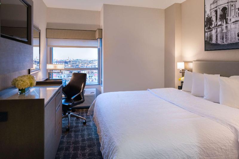 חדר סטנדרט עם מיטת קינג, Hampton Inn San Francisco Downtown/convention Center