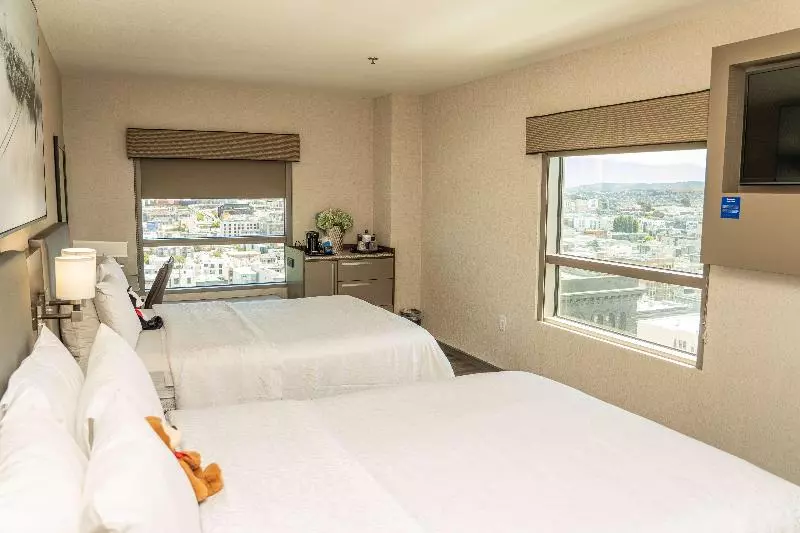 スタンダードシティビュールーム, Hampton Inn San Francisco Downtown/convention Center