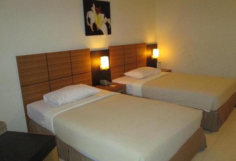 חדר דלוקס, Kini Pontianak