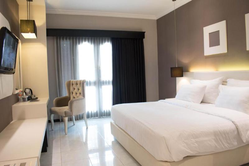 חדר דלוקס, Luminor Hotel Jember By Wh