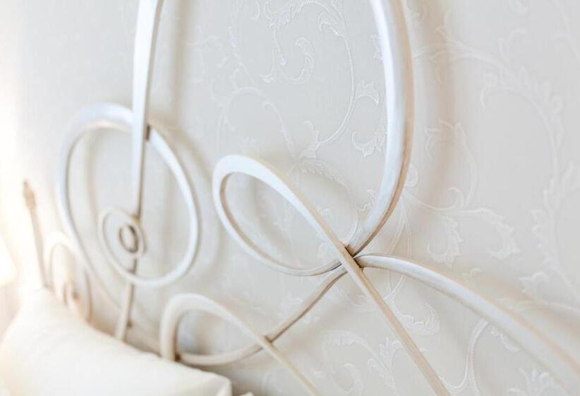 سوییت جونیور با چشم‌انداز دریا, Princier Fine Resort & Spa