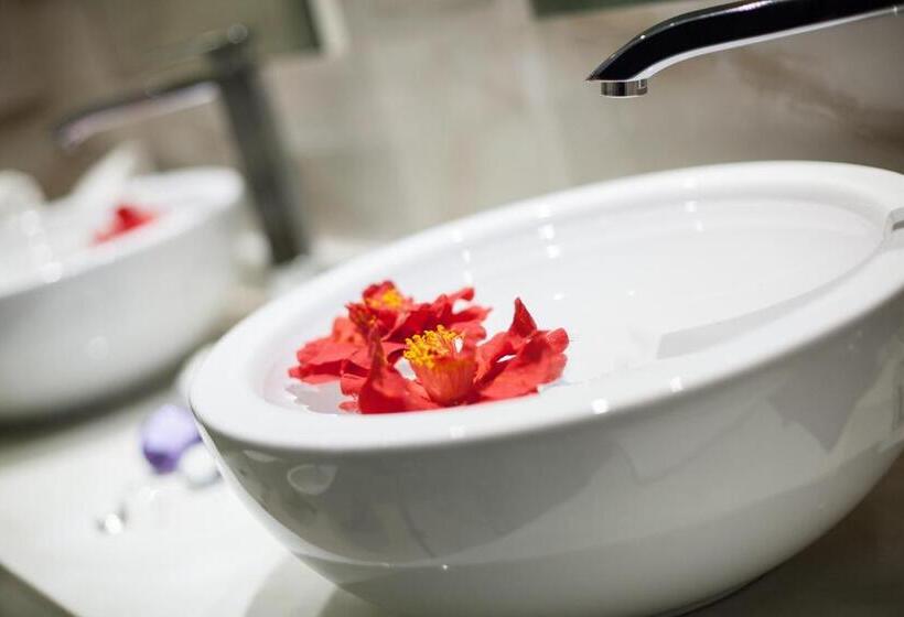 سوییت لوکس, Princier Fine Resort & Spa